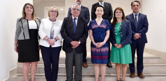 Presidenta de la Corte Suprema Gloria Ana Chevesich encabeza su primer Consejo Directivo de la Academia Judicial